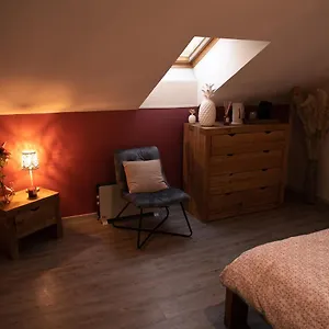 Frühstückspension Chambre D'hote De L'auberge De La Fruitiere, Vers (Ain)