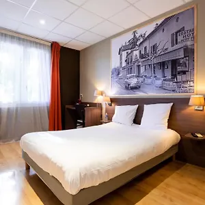 Hotel Logis Et Restaurant La Pause Rn7, La Coucourde
